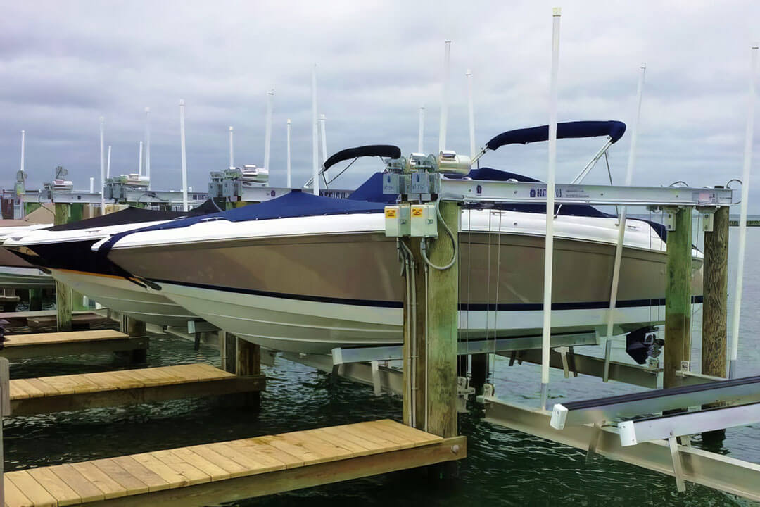 4-Pile Boat Lift at a Marina - BOAT LIFT US