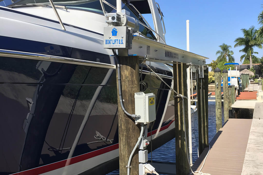 6-Pile Boat Lift with a 24K Boat - BOAT LIFT US