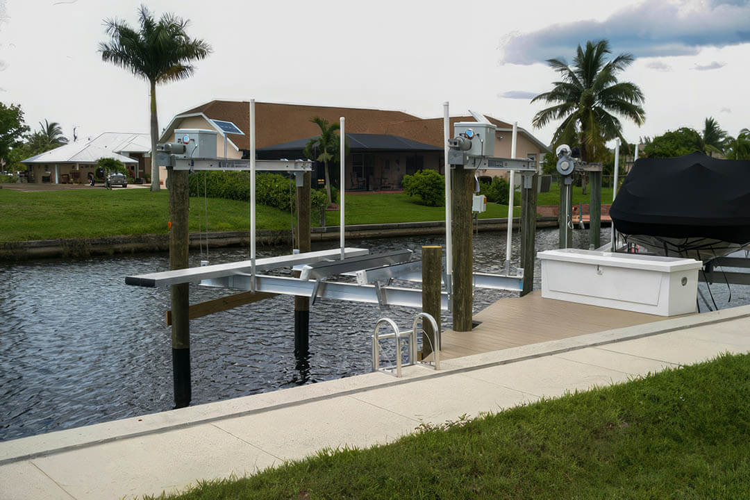 Solar Boat Lift - BOAT LIFT US