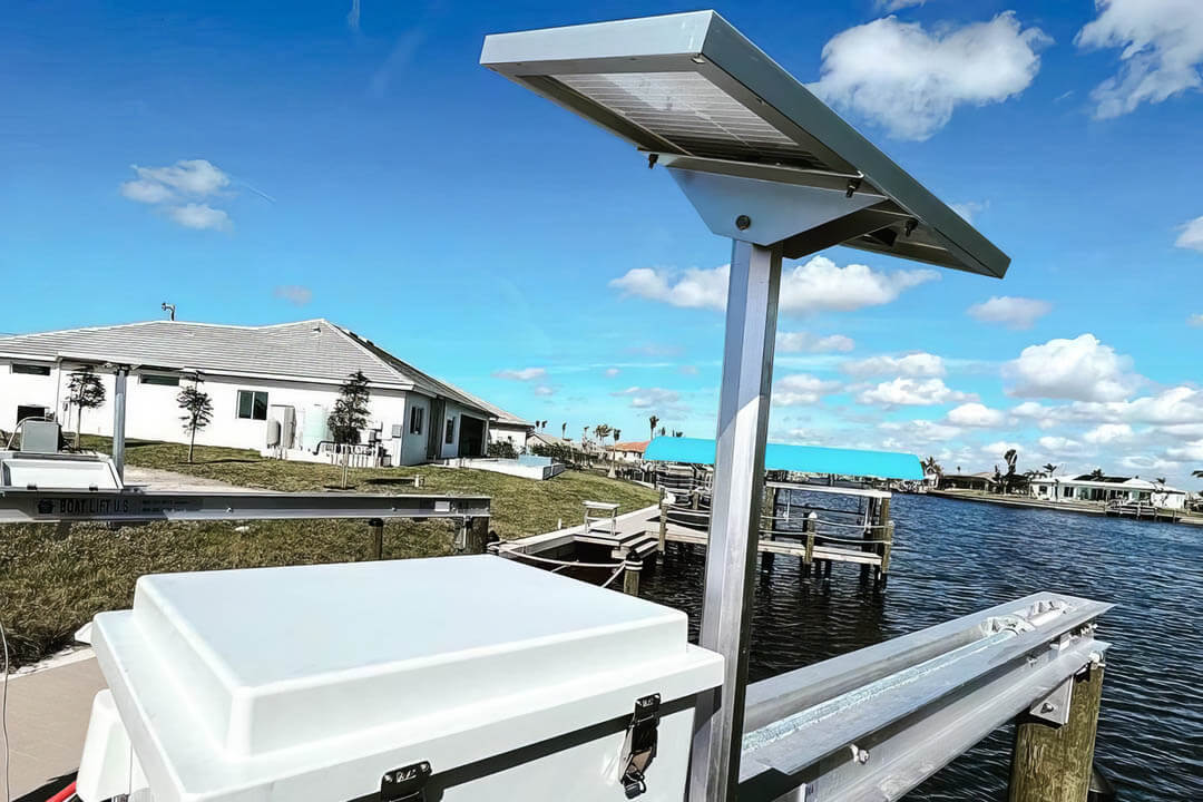 Solar Boat Lift - BOAT LIFT US